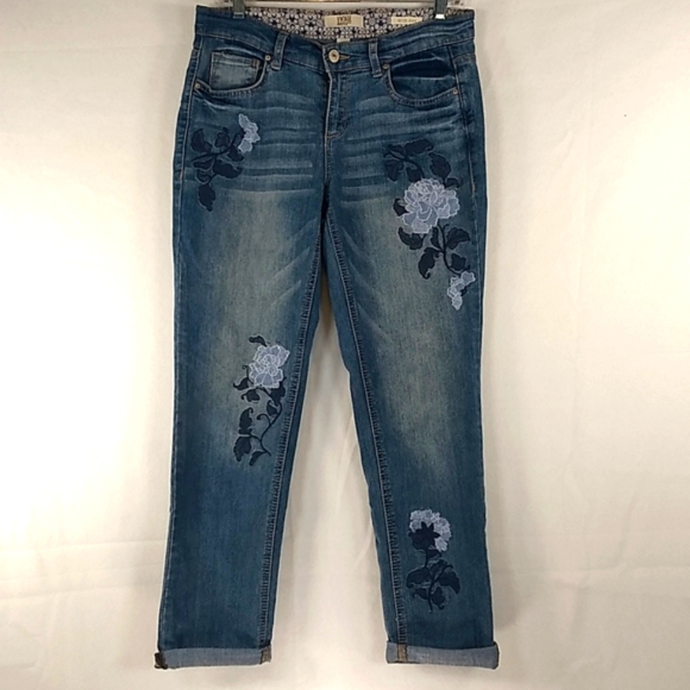 Vintage America Bestie Jeans with Blue Floral embroidery Size 30"